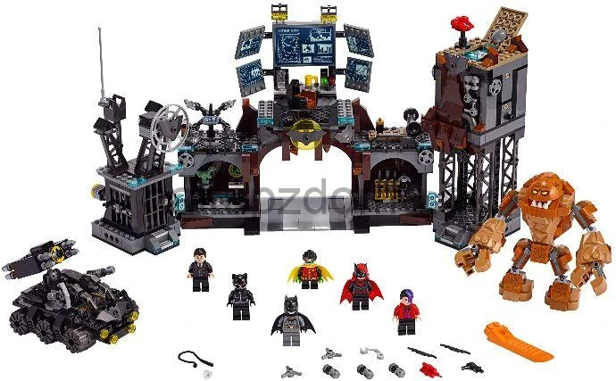 LEGO Super Heroes 76122 Clayface útočí na Batmanovu jeskyni