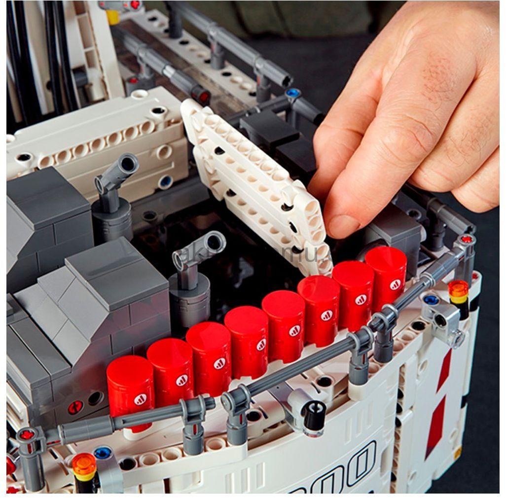 LEGO Technic 42100 Bagr Liebherr R 9800